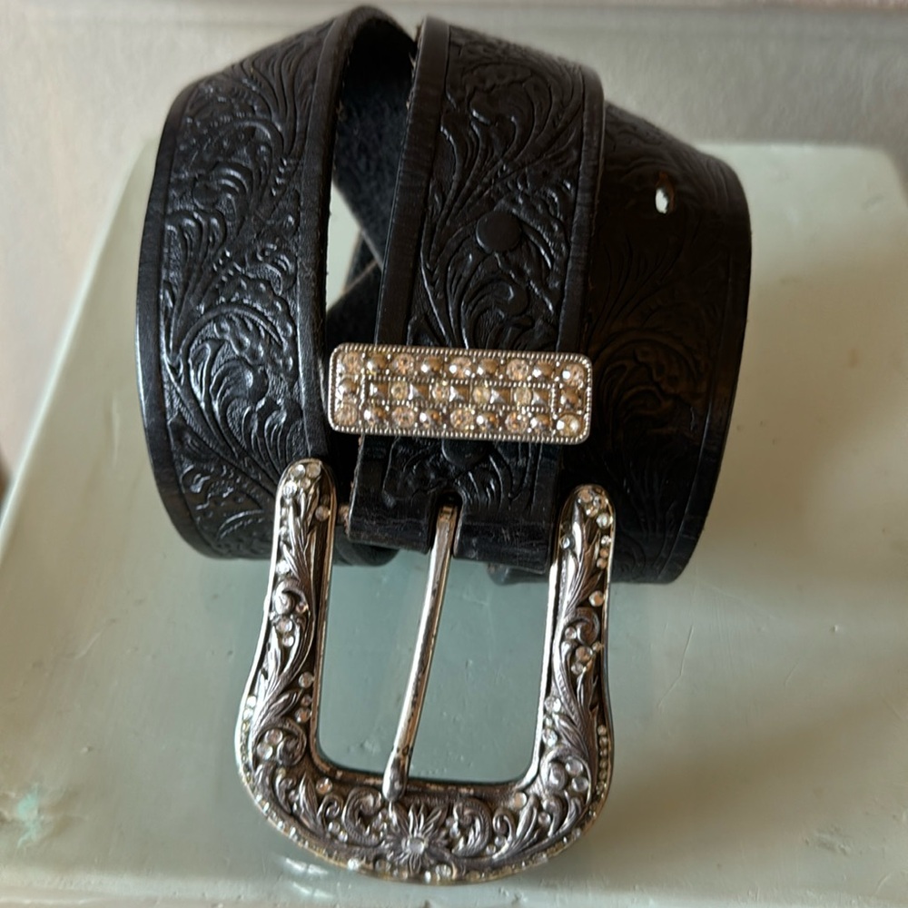 Black belt with rhinestone buckle size 30